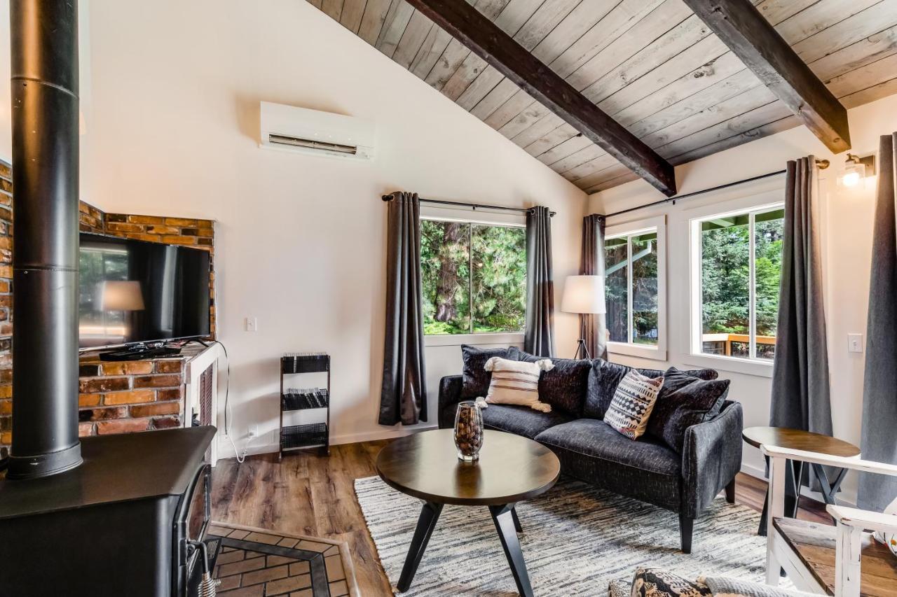 Tall Cedars Cabin By The Water Eastsound Bagian luar foto