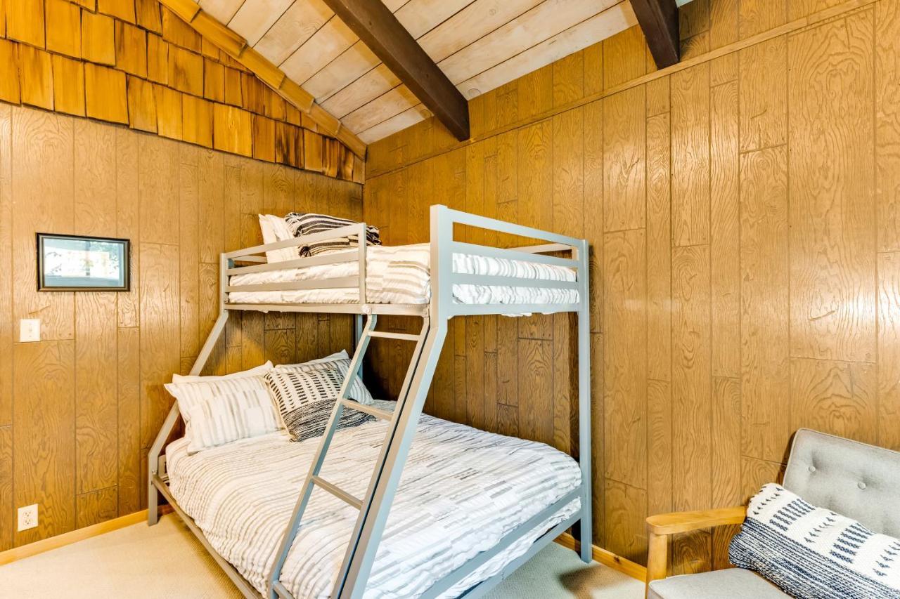 Tall Cedars Cabin By The Water Eastsound Bagian luar foto